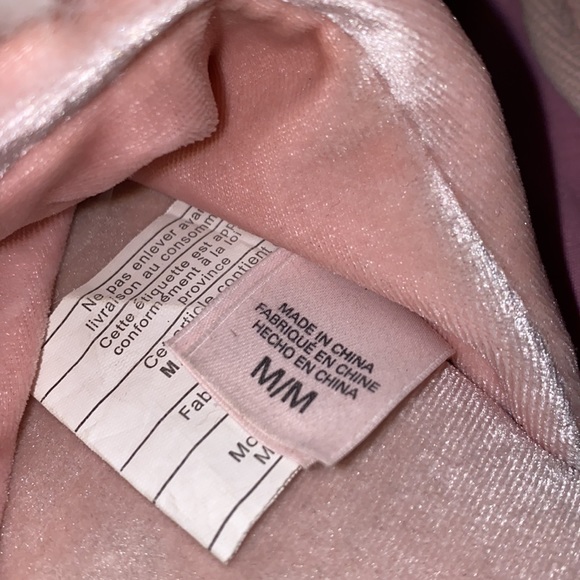 Victoria’s Secret fluffy slippers - Picture 7 of 9